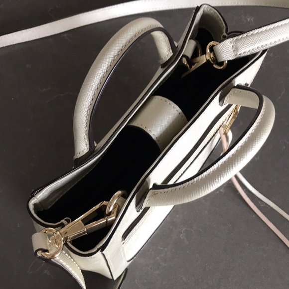 Rebecca Minkoff Gold Crossbody Like New Worn Once - Picture 11 of 15